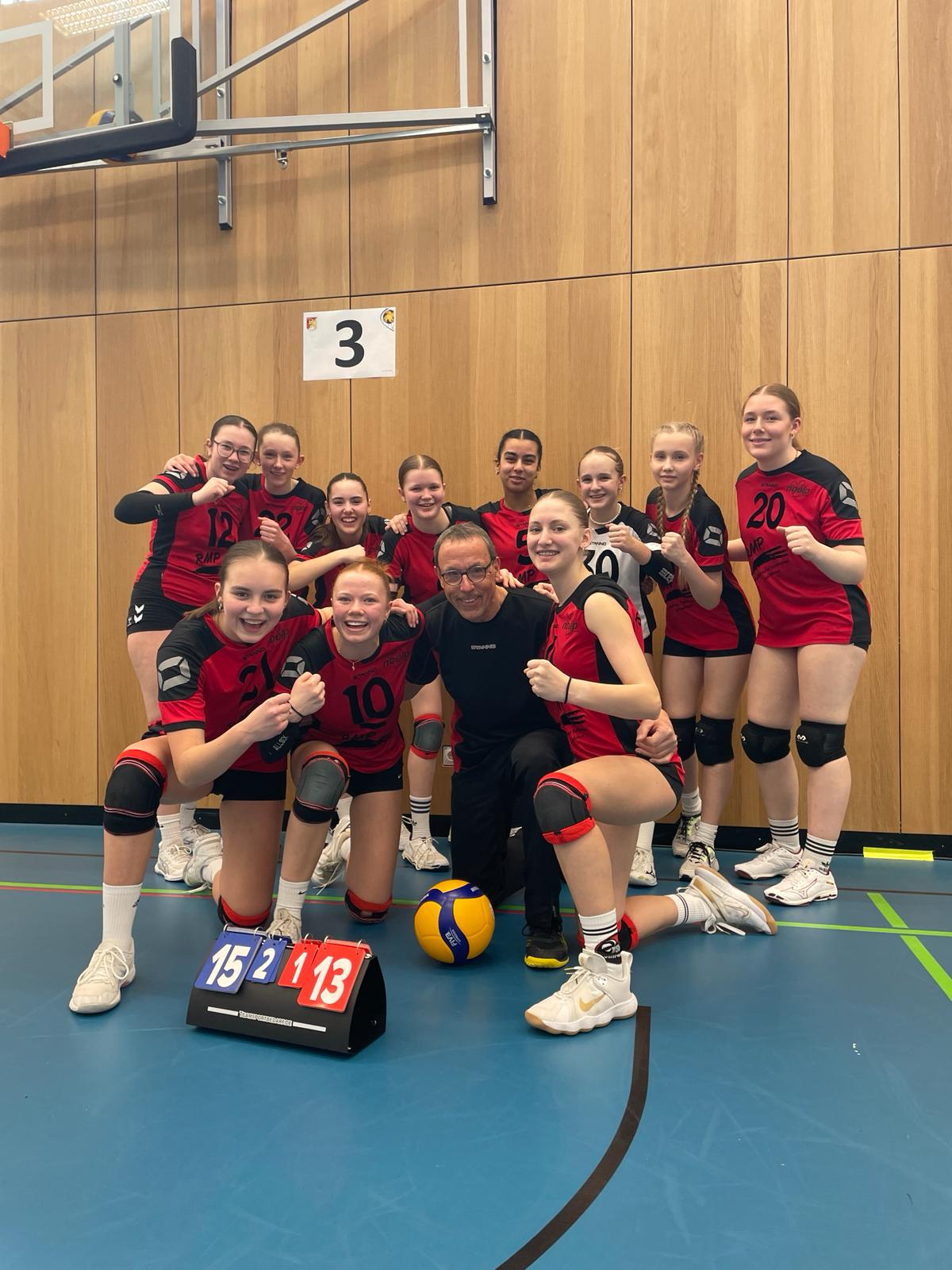 Zufriedenstellendes Abschneiden der U20 und U16-Volleyballerinnen bei den Bayerischen Meisterschaften