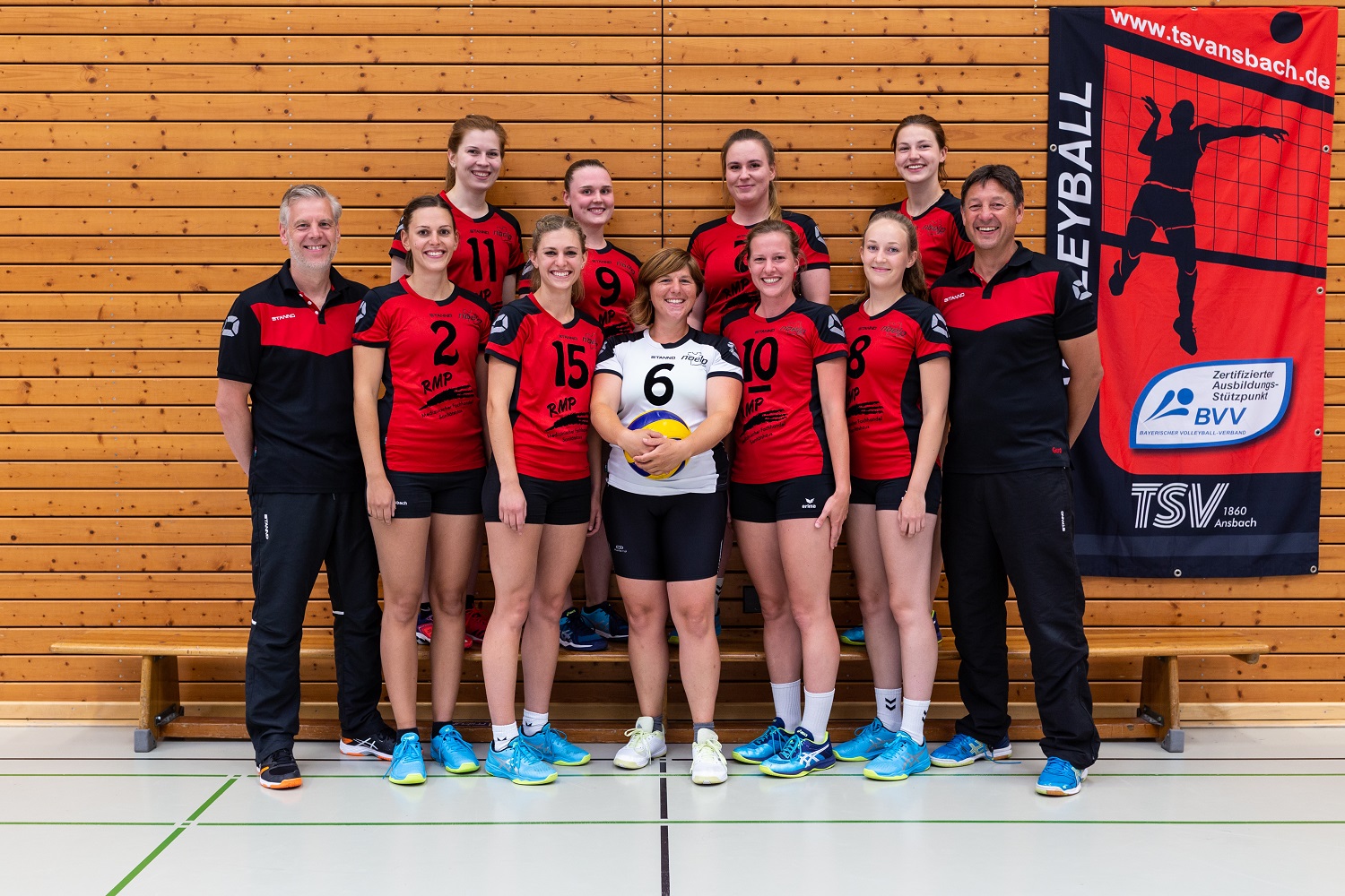 Landesligavolleyballerinnen des TSV Ansbach 2 testen beim Bibertcup in Zirndorf